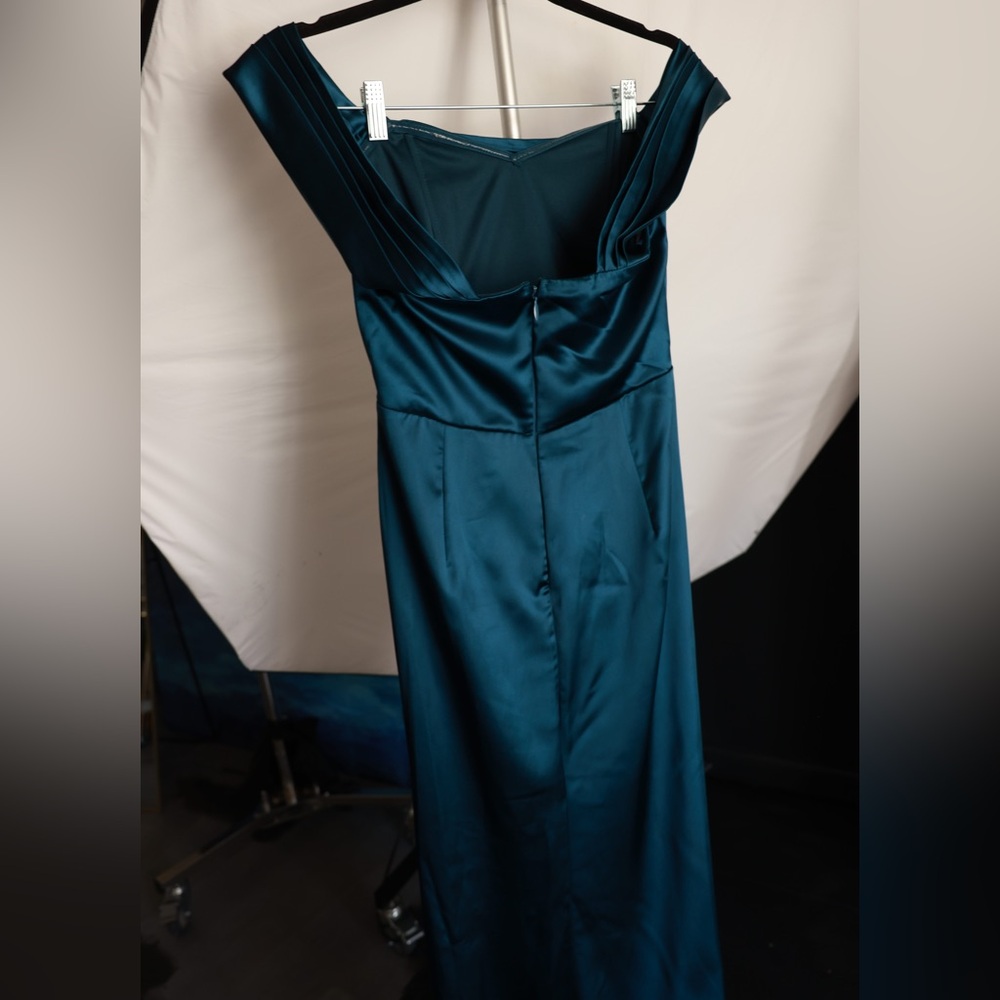 Lulus dark green/blue satin formal dress - Picture 5 of 6